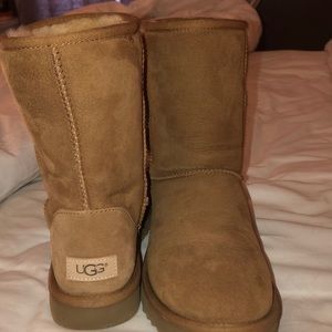 CLASSIC UGG SHORT II BOOT
